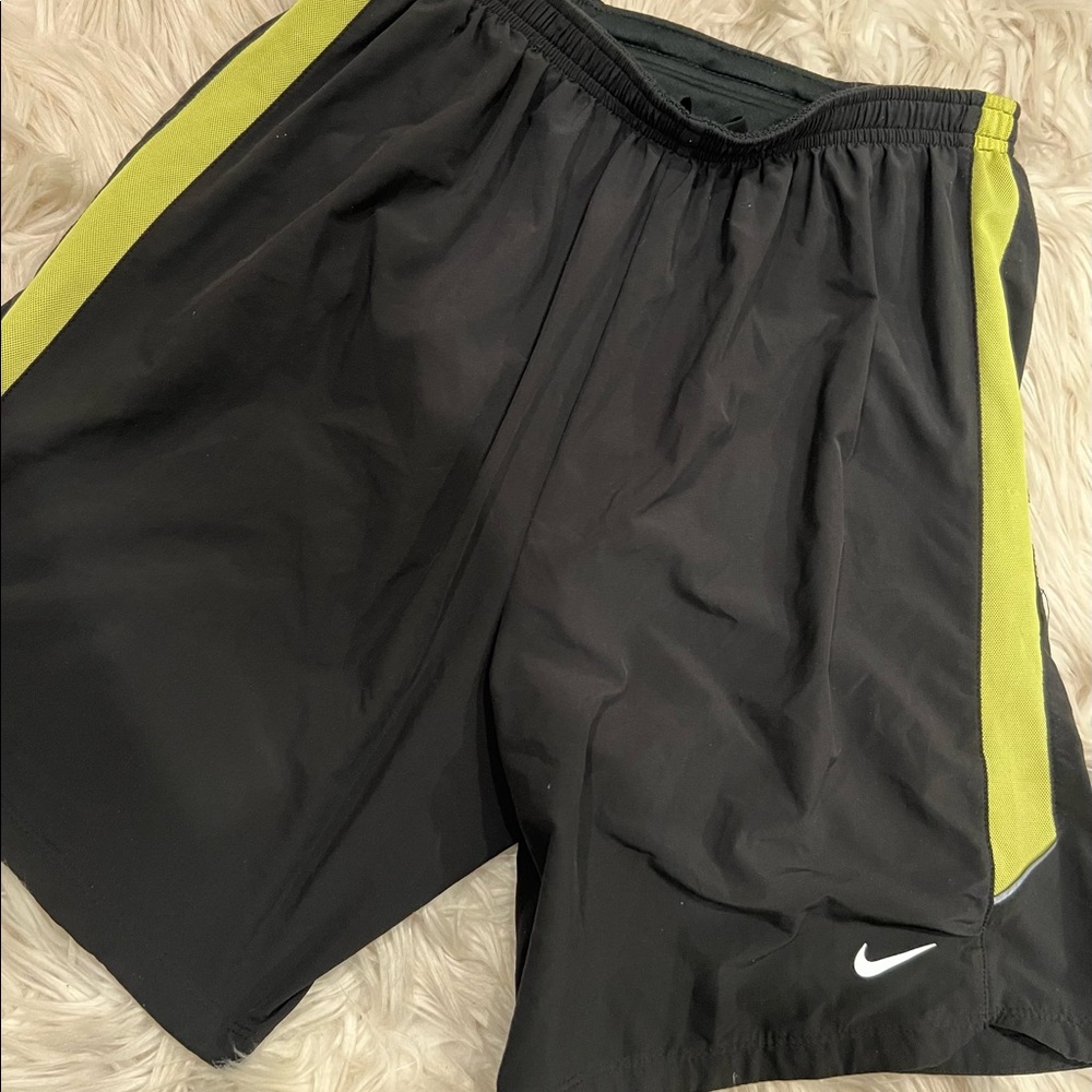 Boys small Nike short
